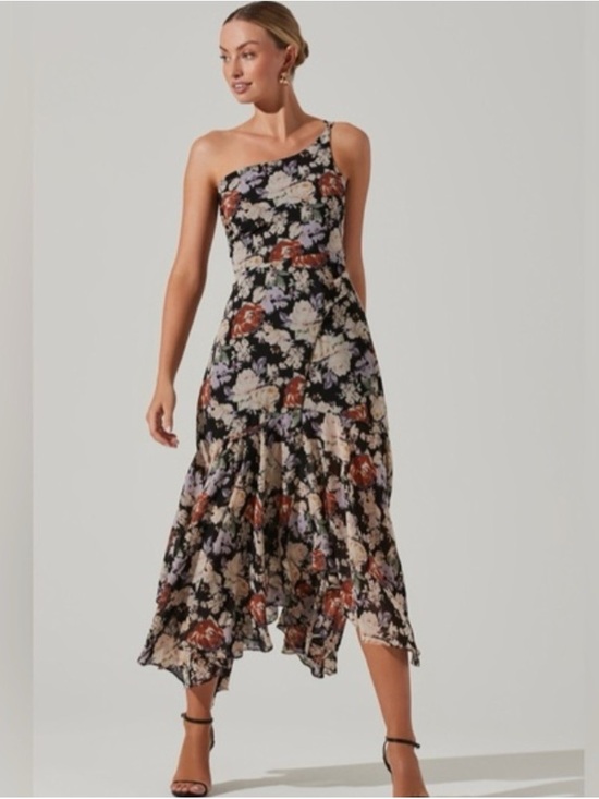 Astr Dresses & Skirts - Astr One-Shoulder Black Floral Asymmetrical Midi Dress